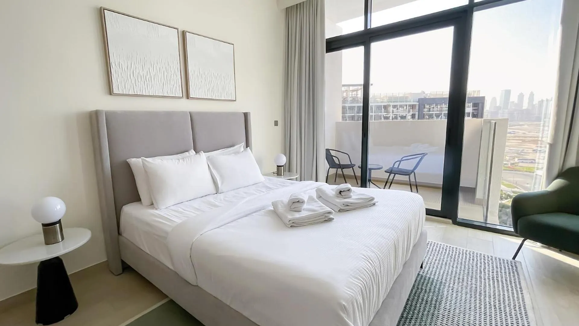 Apartment Modern & Bright Studio Space Dubai