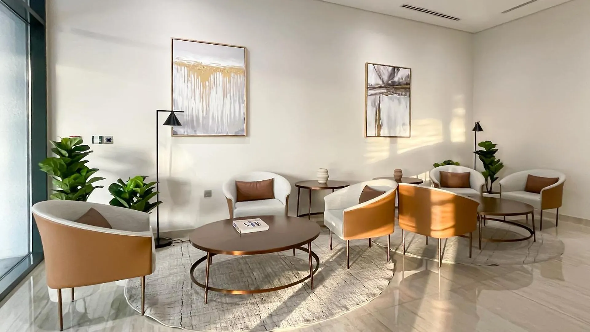 Modern & Bright Studio Space Dubai United Arab Emirates
