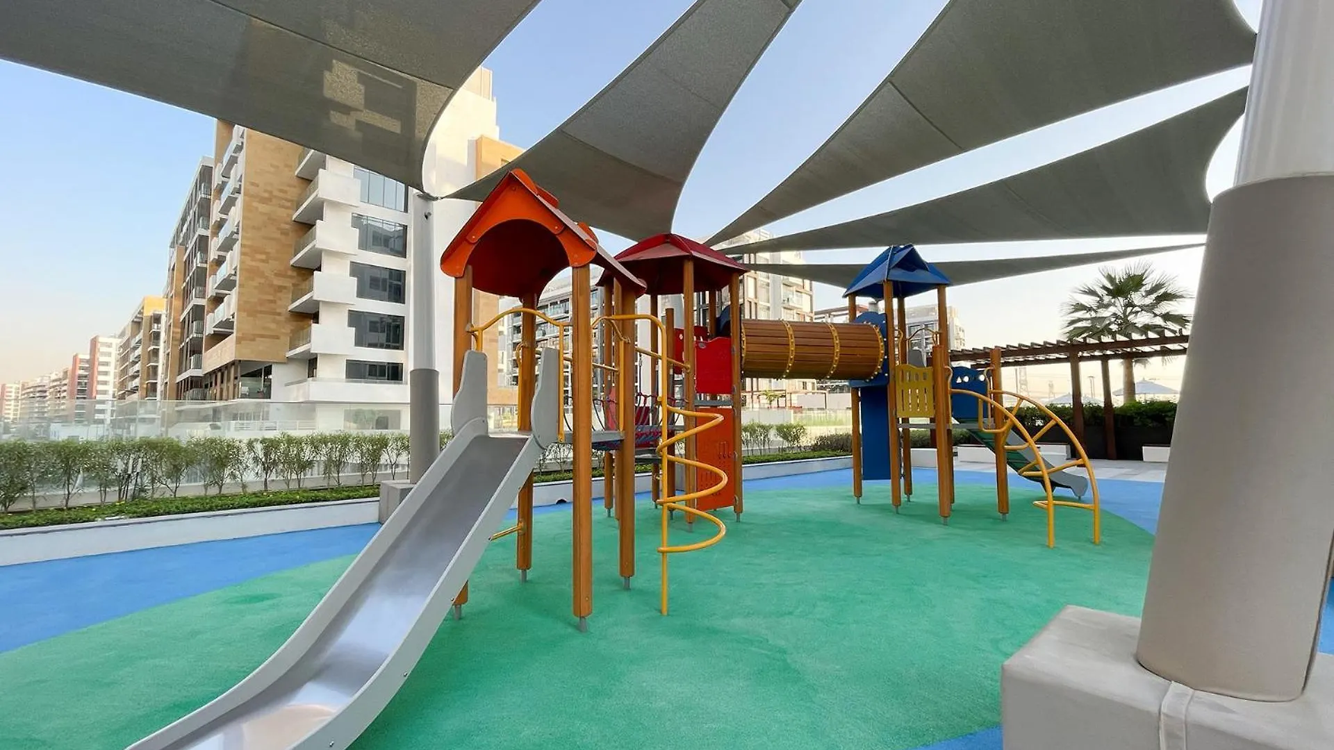 Modern & Bright Studio Space Dubai