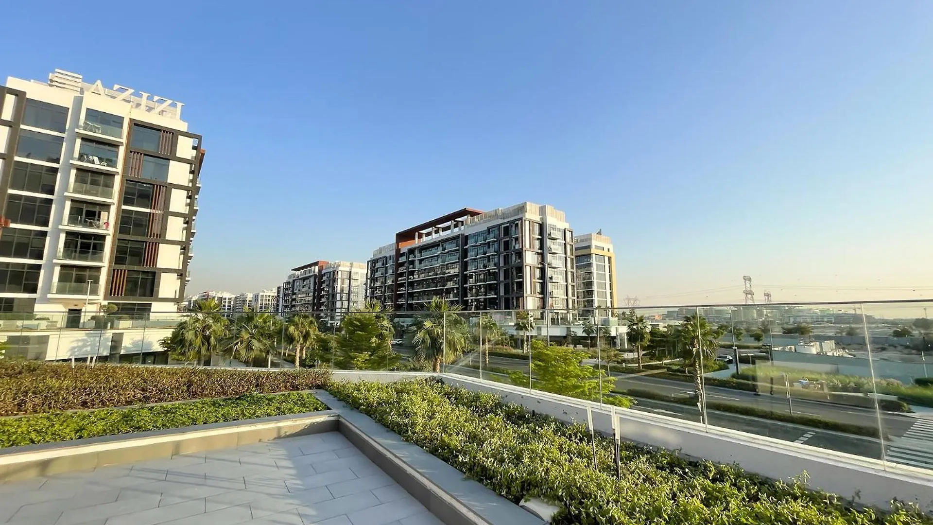 Apartment Modern & Bright Studio Space Dubai United Arab Emirates