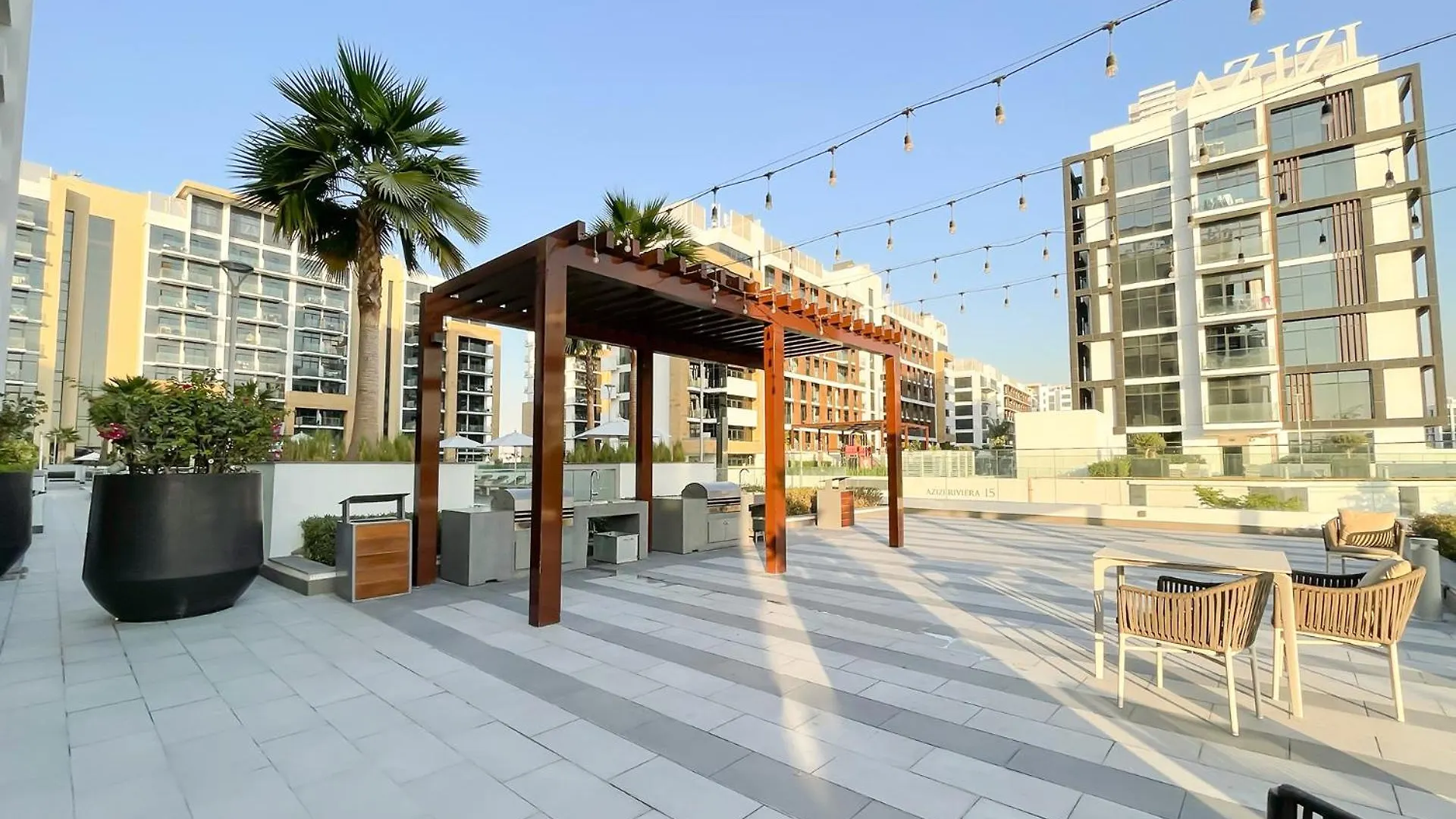 Lägenhet Modern & Bright Studio Space Dubai
