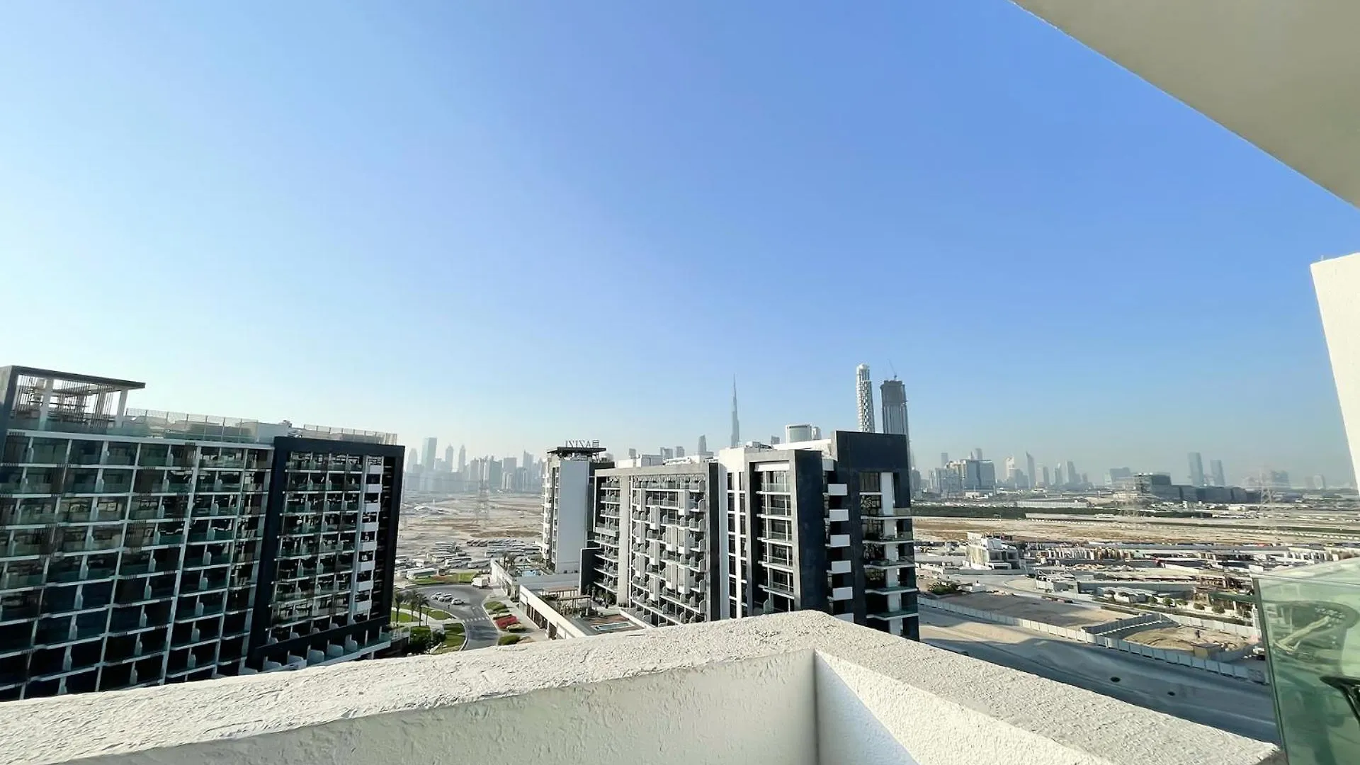 Lägenhet Modern & Bright Studio Space Dubai