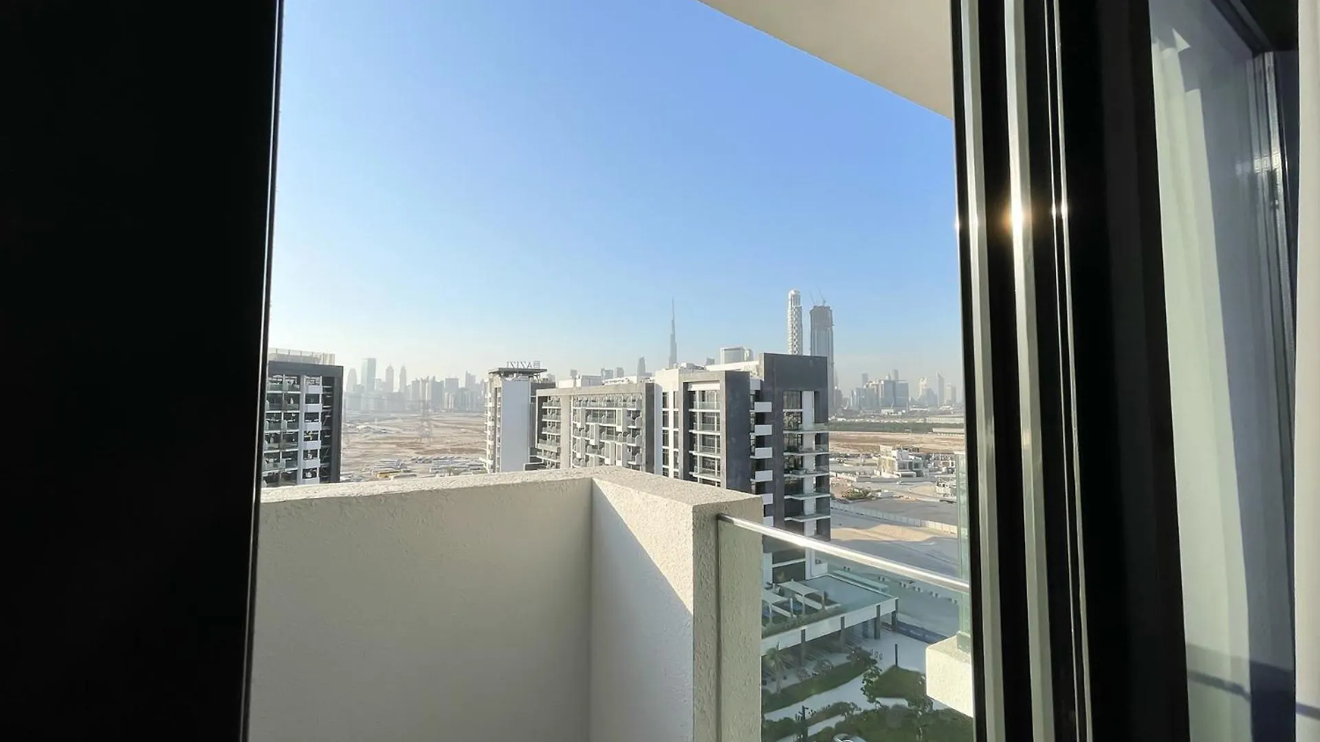 Modern & Bright Studio Space Dubai